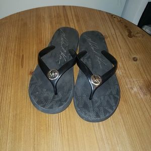 MK flip flops